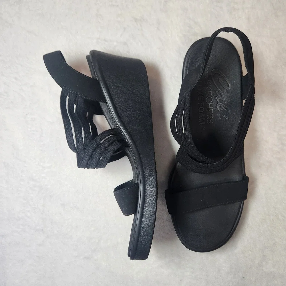 Skechers Cali Rumblers Black Strappy Wedge Sandals Luxe Foam Women 8 Resort
